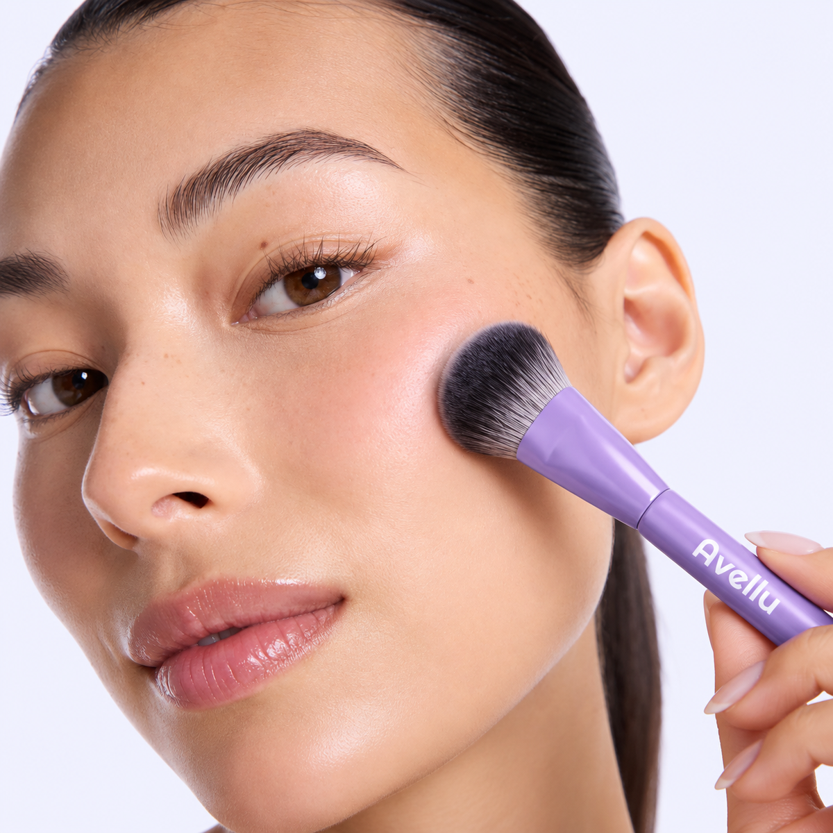 Avellu Brush